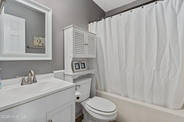 318 Hedingham Lane, Wilmington, NC 28412