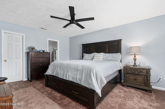 318 Hedingham Lane, Wilmington, NC 28412