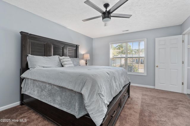 318 Hedingham Lane, Wilmington, NC 28412