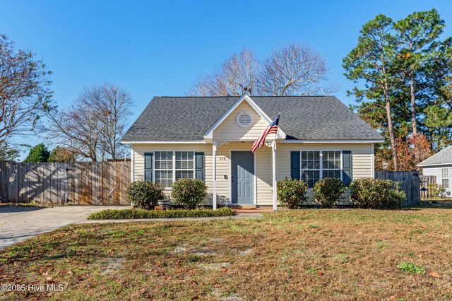 318 Hedingham Lane, Wilmington, NC 28412