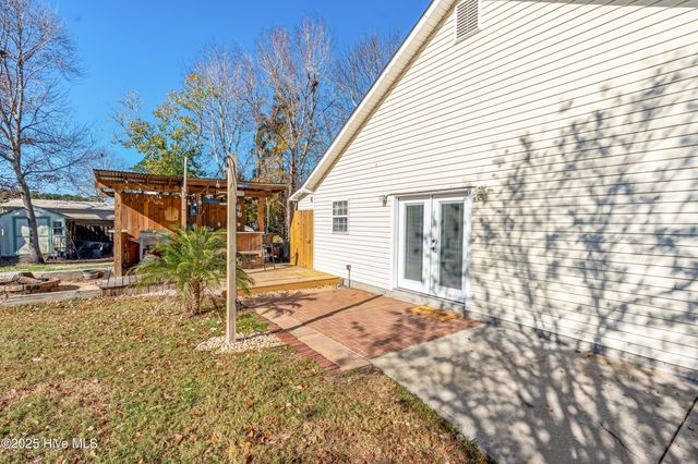 318 Hedingham Lane, Wilmington, NC 28412