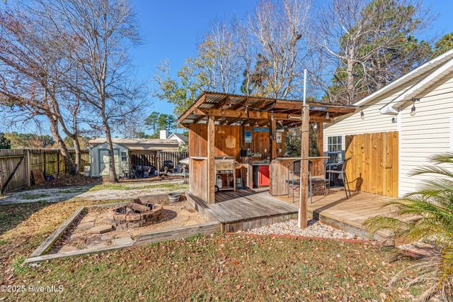 318 Hedingham Lane, Wilmington, NC 28412