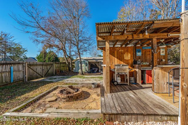 318 Hedingham Lane, Wilmington, NC 28412