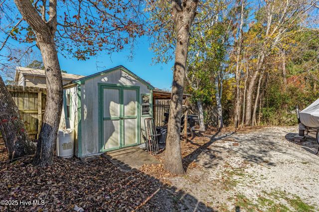 318 Hedingham Lane, Wilmington, NC 28412