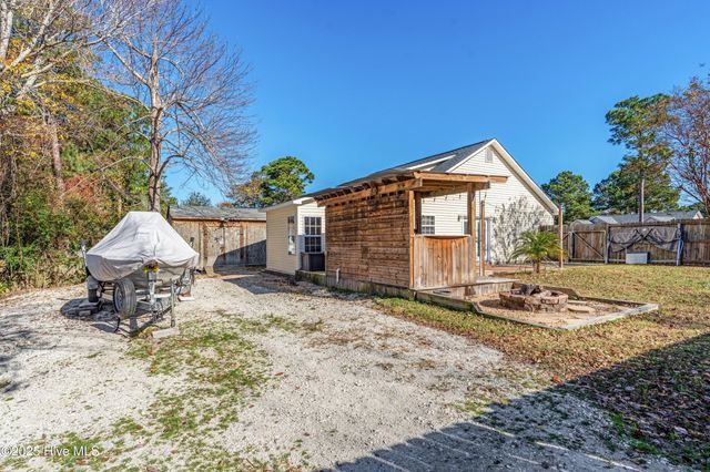 318 Hedingham Lane, Wilmington, NC 28412