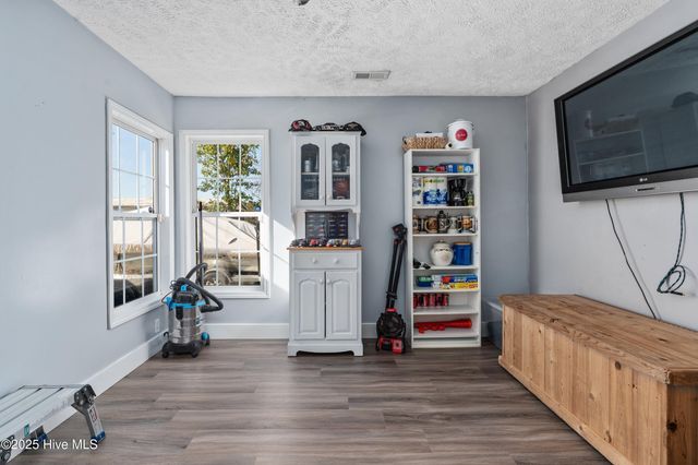 318 Hedingham Lane, Wilmington, NC 28412