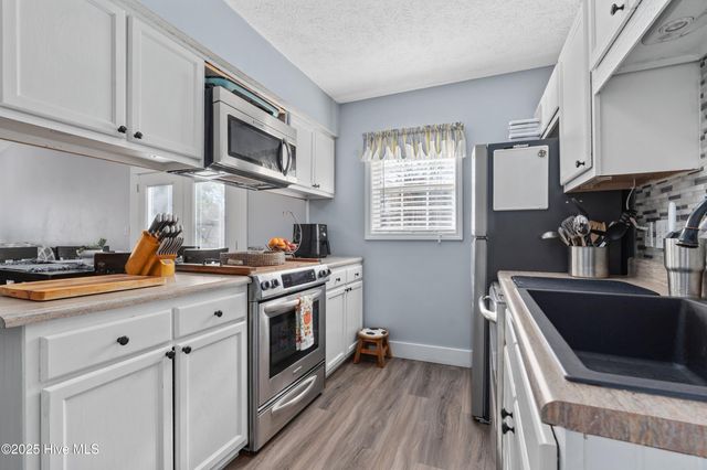 318 Hedingham Lane, Wilmington, NC 28412