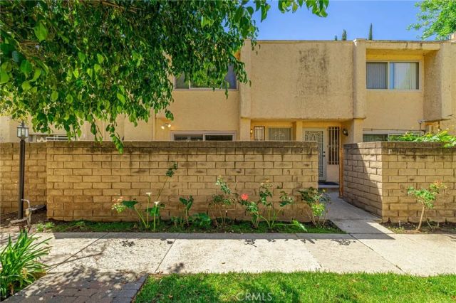8633 Balboa 2, Northridge, CA 91325