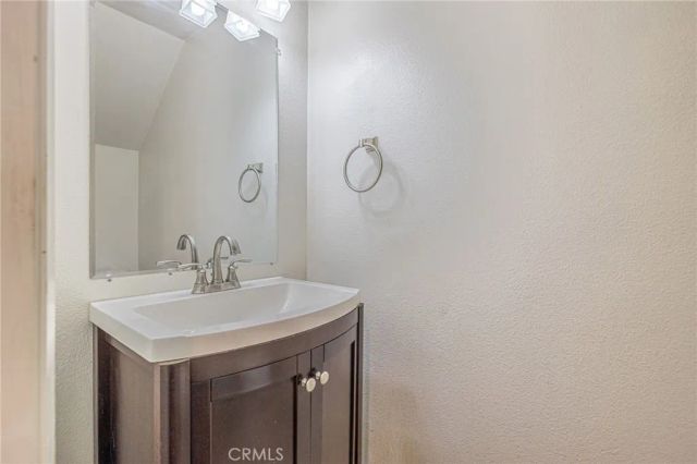 8633 Balboa 2, Northridge, CA 91325