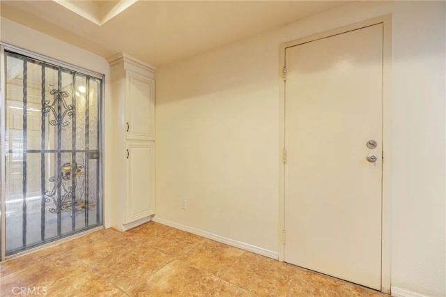 8633 Balboa 2, Northridge, CA 91325