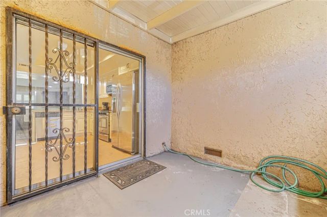 8633 Balboa 2, Northridge, CA 91325