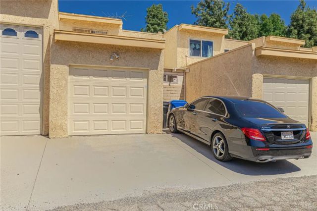 8633 Balboa 2, Northridge, CA 91325