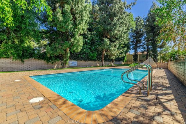 8633 Balboa 2, Northridge, CA 91325