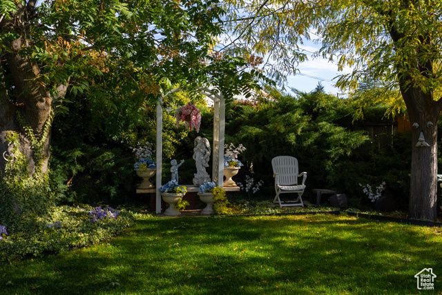 3243 S BROADWAY ST, Magna, UT 84044