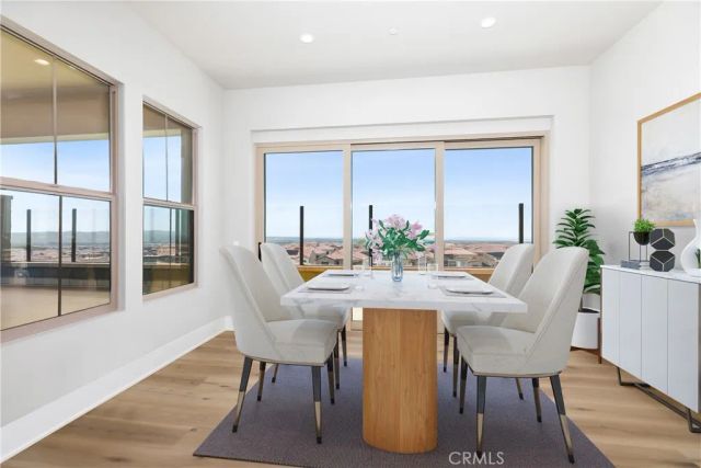 127 Oakstone, Irvine, CA 92618