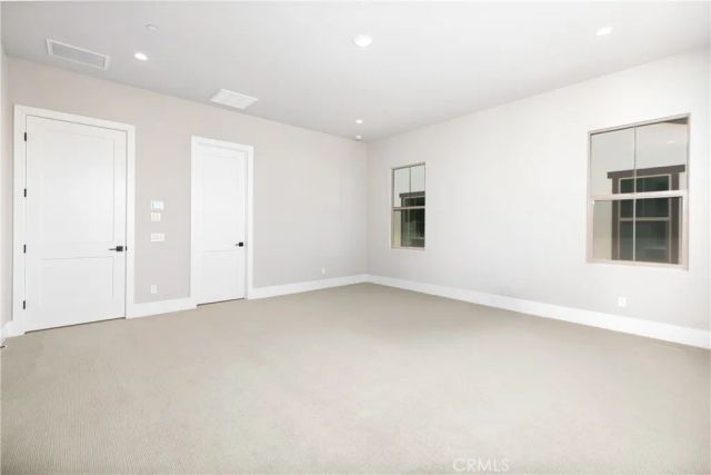 127 Oakstone, Irvine, CA 92618