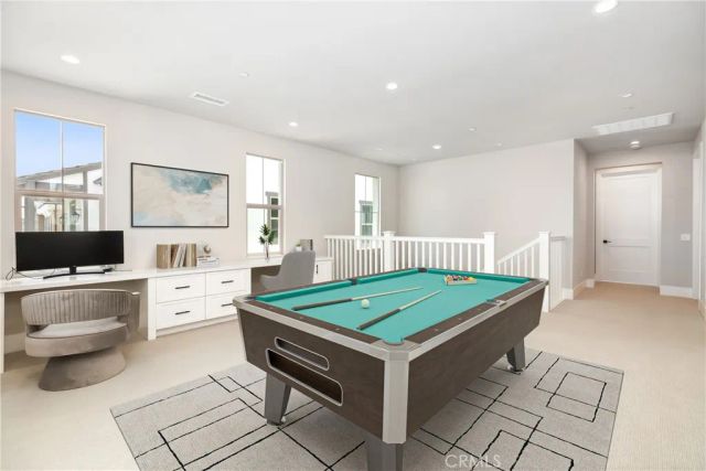 127 Oakstone, Irvine, CA 92618