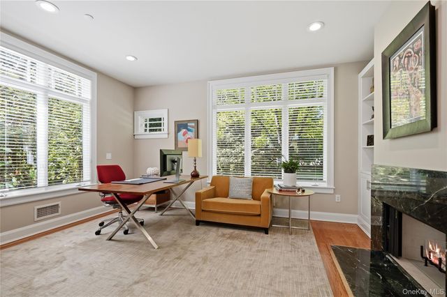 22 Petersville Road, Mount Kisco, NY 10549