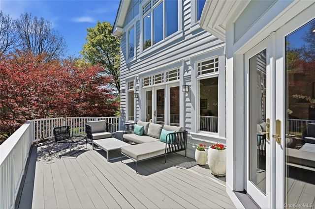 22 Petersville Road, Mount Kisco, NY 10549