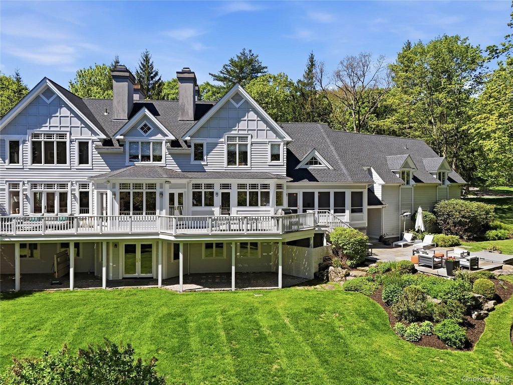 22 Petersville Road, Mount Kisco, NY 10549