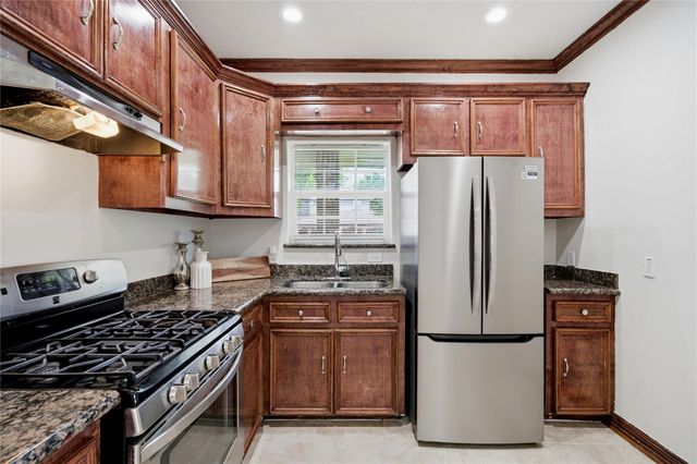 3001 Wayne Street, Houston, TX 77026