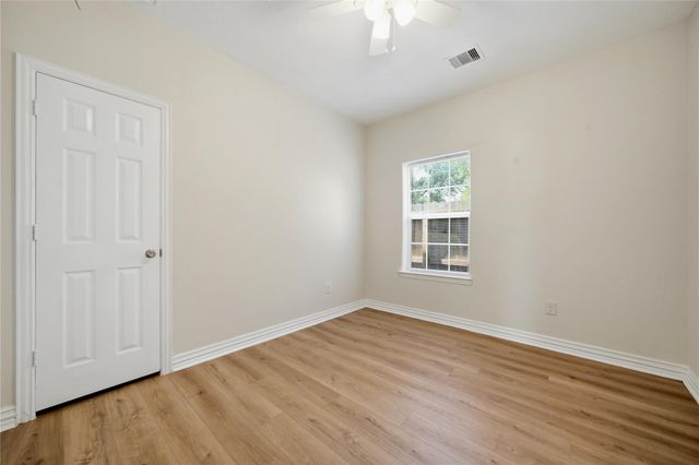 3001 Wayne Street, Houston, TX 77026