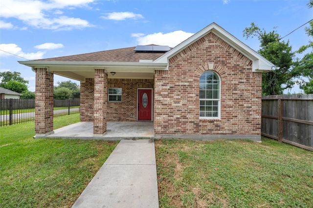 3001 Wayne Street, Houston, TX 77026
