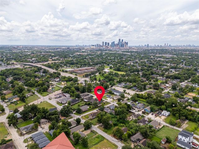 3001 Wayne Street, Houston, TX 77026