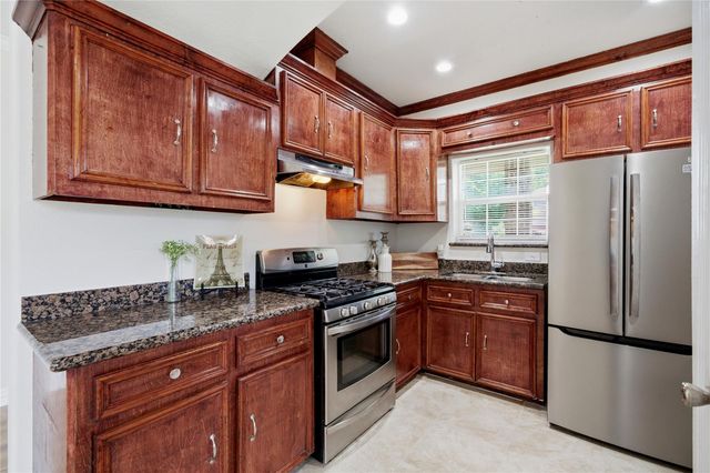 3001 Wayne Street, Houston, TX 77026