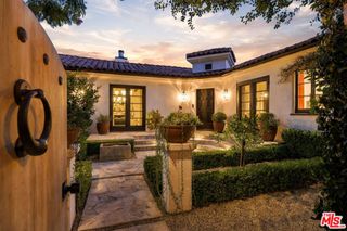 465 Westmount Drive, West Hollywood, CA 90048