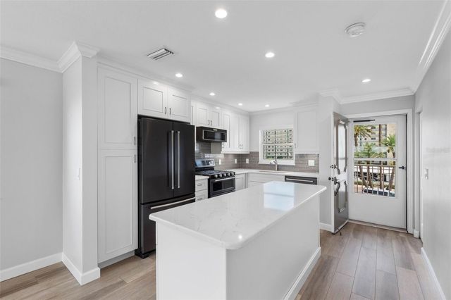 6075 SHORE BOULEVARD S 315, Gulfport, FL 33707
