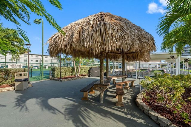 6075 SHORE BOULEVARD S 315, Gulfport, FL 33707