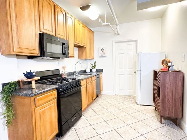 2842 Adeline ST 6, Oakland, CA 94608