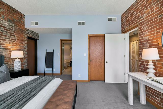 162 College Avenue W 5, Saint Paul, MN 55102