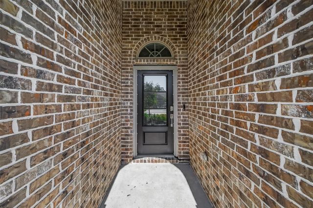 2701 Sagedale Drive, Conroe, TX 77301