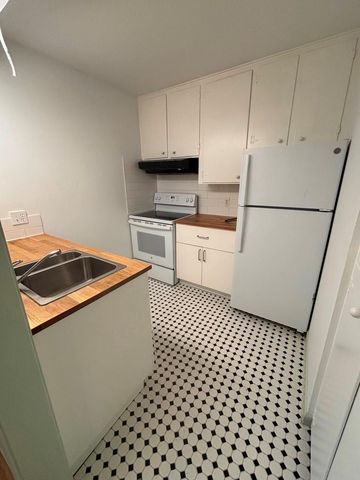 5216 Arboles Drive 8, Houston, TX 77035