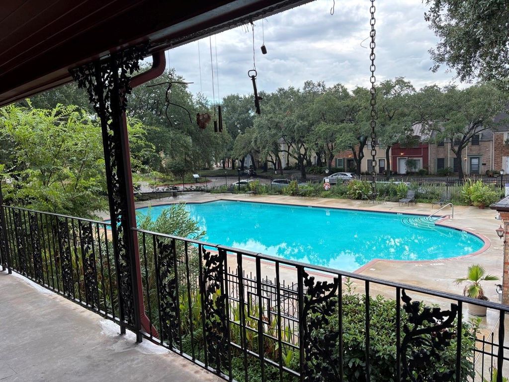 5216 Arboles Drive 8, Houston, TX 77035