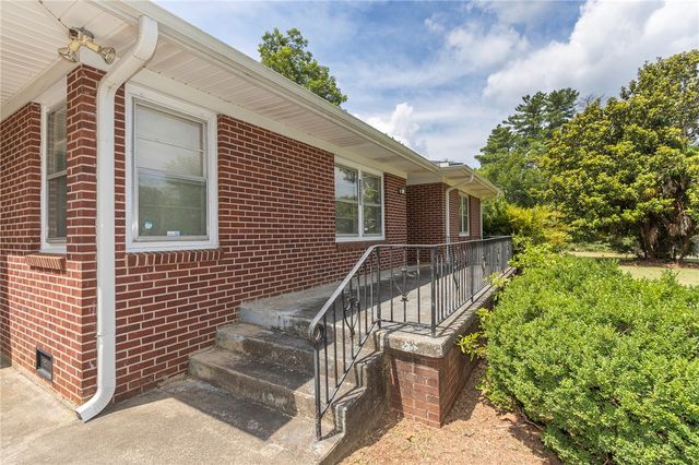 1218 Bolt Drive, Anderson, SC 29621