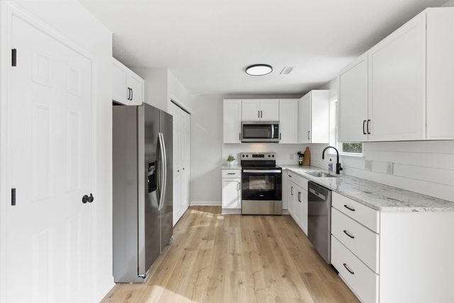 140 Salem Court, Georgetown, KY 40324