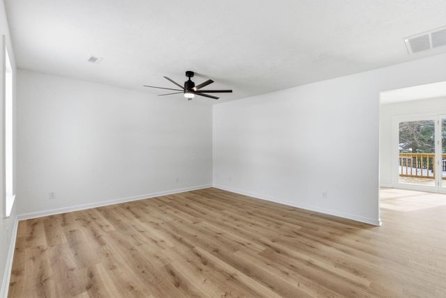 140 Salem Court, Georgetown, KY 40324