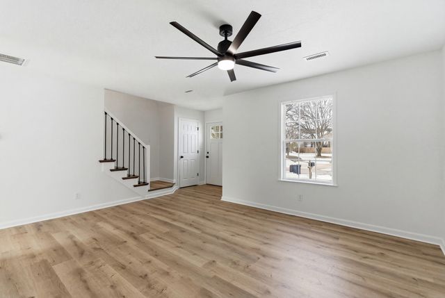 140 Salem Court, Georgetown, KY 40324