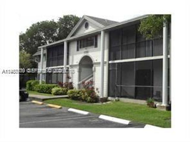 468 NE 206th Ln 107, Miami, FL 33179