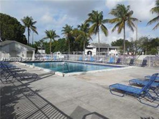 468 NE 206th Ln 107, Miami, FL 33179