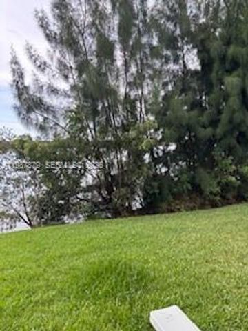 468 NE 206th Ln 107, Miami, FL 33179