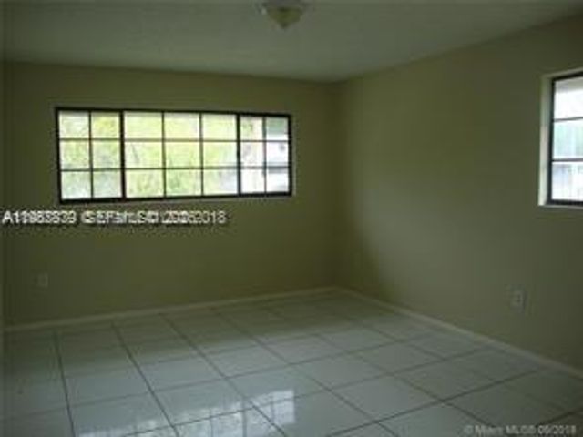 468 NE 206th Ln 107, Miami, FL 33179