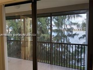 468 NE 206th Ln 107, Miami, FL 33179