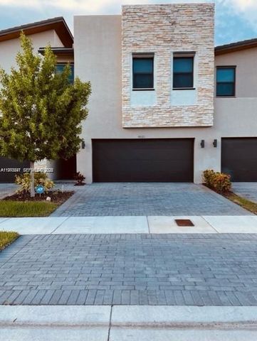 10521 NW 81st Ter, Doral, FL 33178