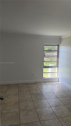 3901 SW 109th Ave 4, Miami, FL 33165