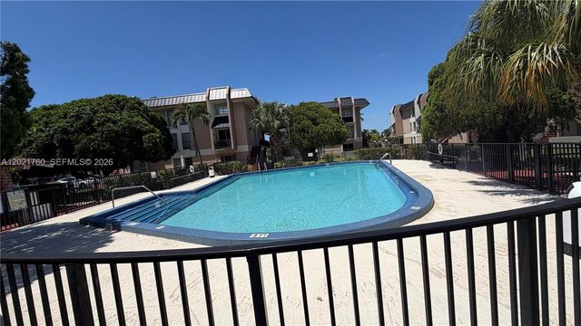 3901 SW 109th Ave 4, Miami, FL 33165