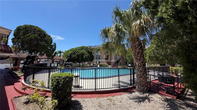 3901 SW 109th Ave 4, Miami, FL 33165